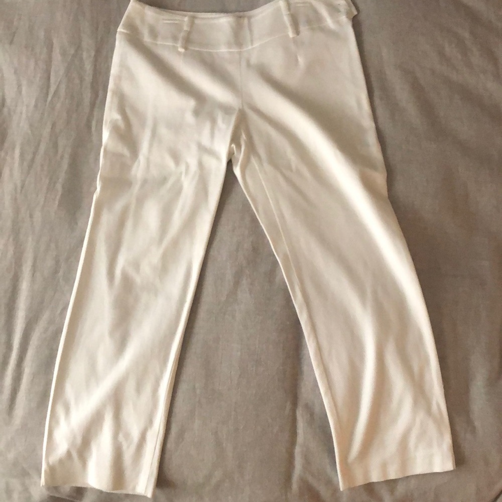 White Cotten spandex blend Capri pant